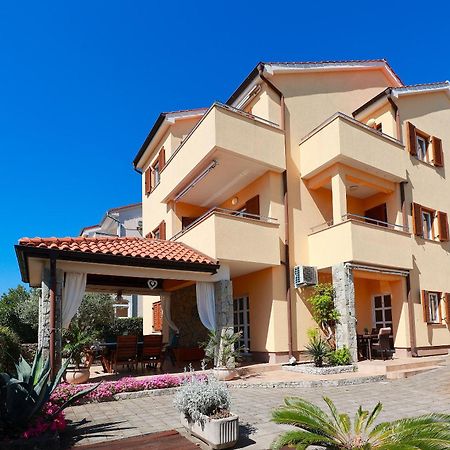 Čižići Apartments Omanovic מראה חיצוני תמונה